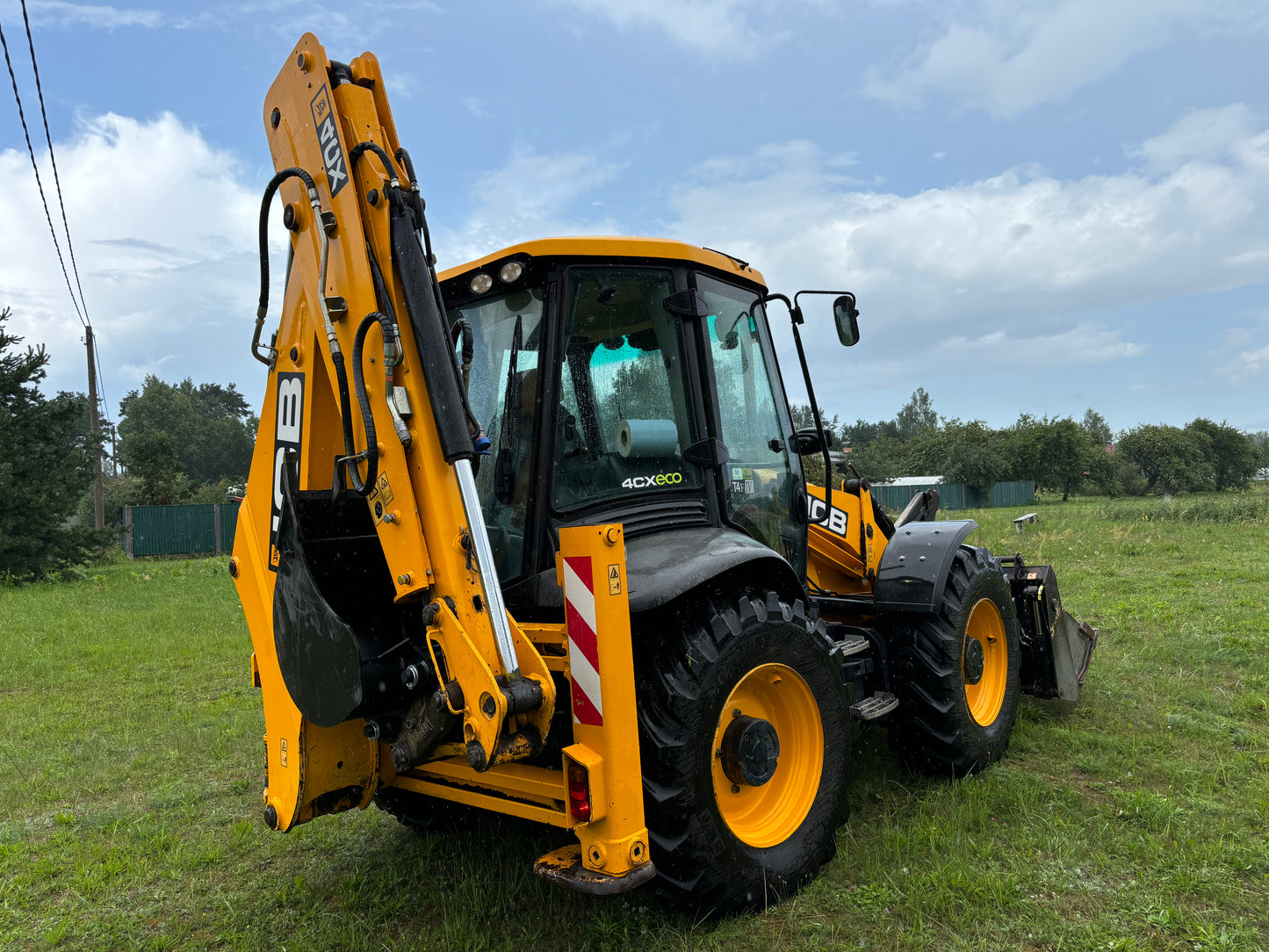 Universālais ekskavātors JCB 4CX